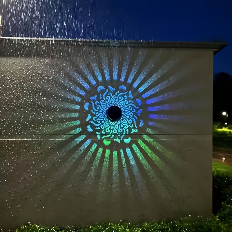 Outdoor Lighting Company - مصباح جداري شمسي LED بتصميم ماندالا،