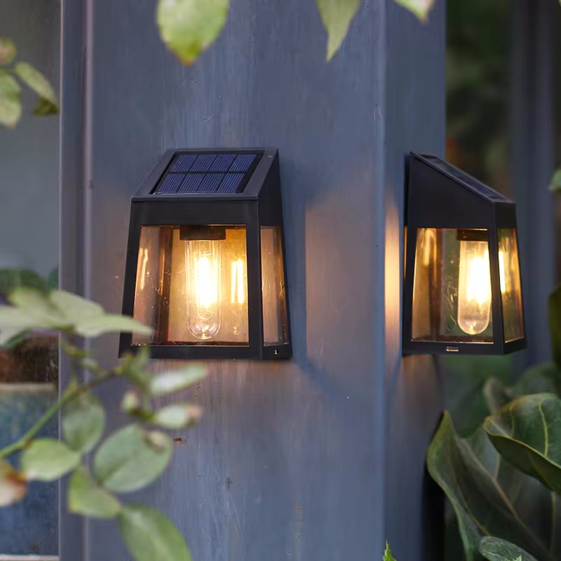 مصباح جداري شمسي مقاوم للماء خ - مراجعة Solar Path Light وسعره